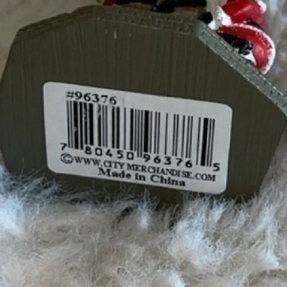Xmas ornament NWT a molded thick piece of plastic from New York